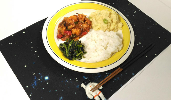 「極食」でつくる宇宙食ディナー